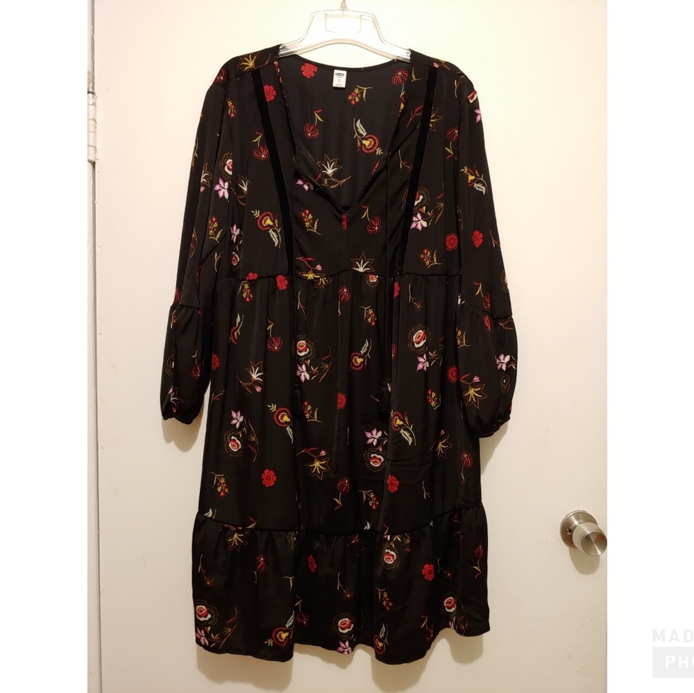 Old Navy Black Floral Swing Dress